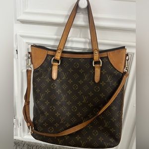 Authentic Louis Vuitton MM Odeon Monogram Handbag/Crossbody